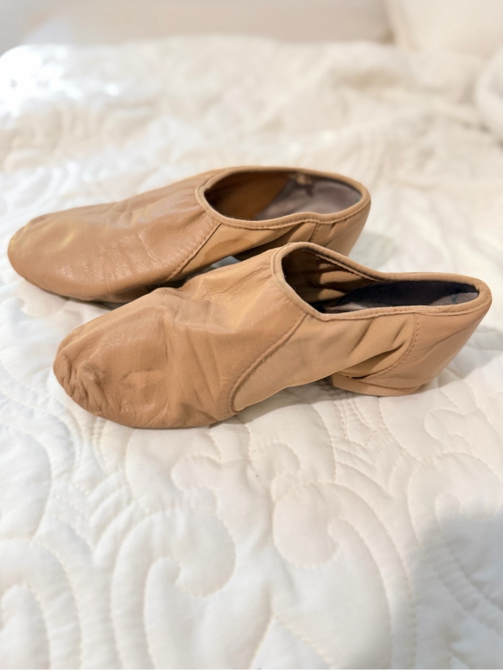 Bloch Jazz shoes, Tan Leather Slip-On Jazz Dance Shoes Split Sole